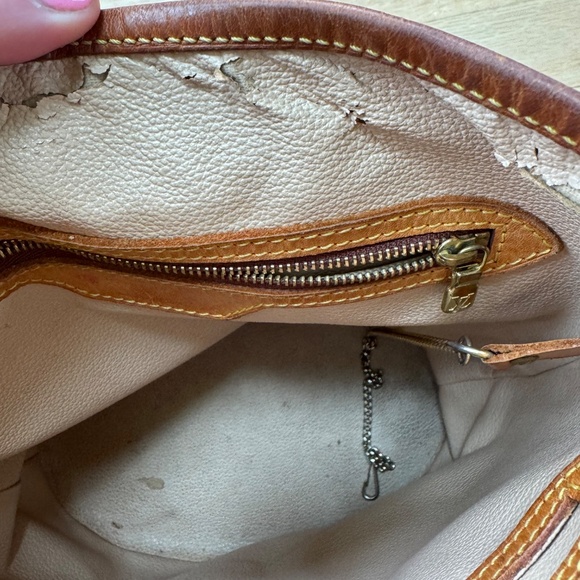 Vintage Louis Vuitton Monogram Petit Bucket 23 Bag - Picture 14 of 16